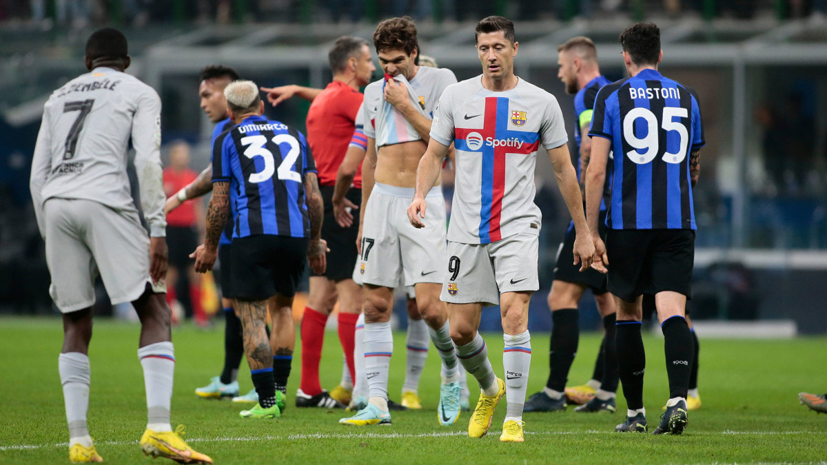 Barcelona loses to Inter Milan in the Champions League